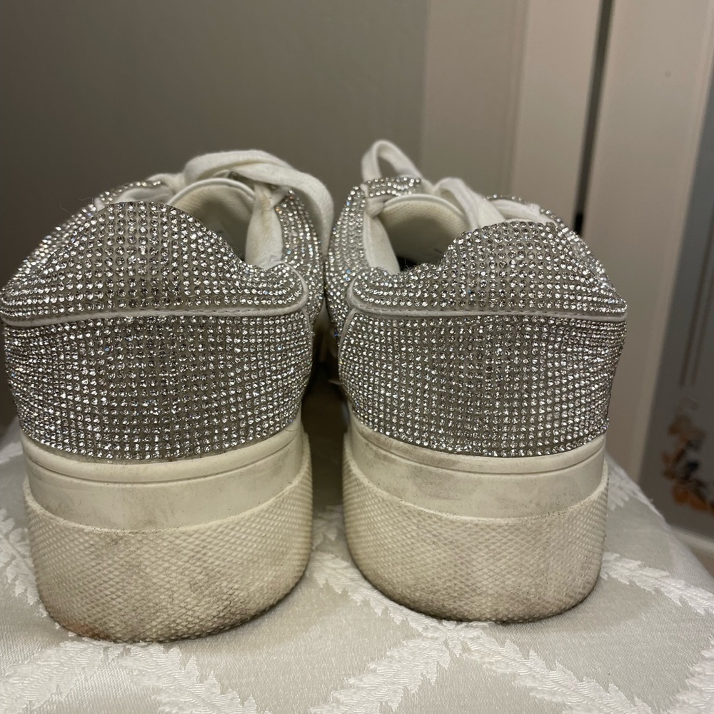 Jessica Simpson “Cherello” Size 8.5 White (Sparkly Silver) Tennis Shoes - Picture 4 of 7